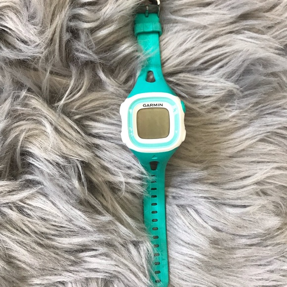 Garmin Forerunner 15 GPS Running Watch - Picture 1 of 4